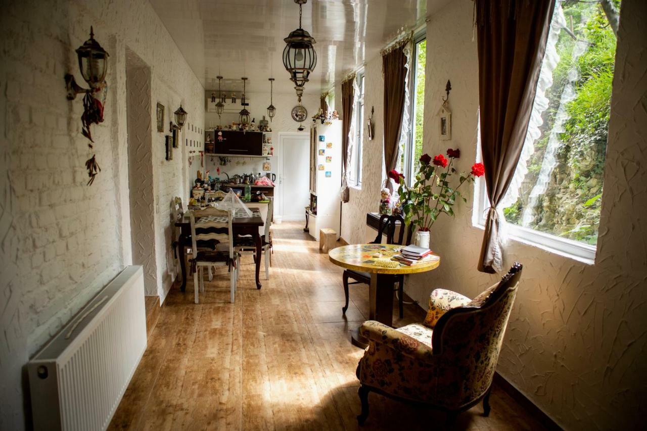 Art House Kutateli Hotel Tskaltubo Luaran gambar